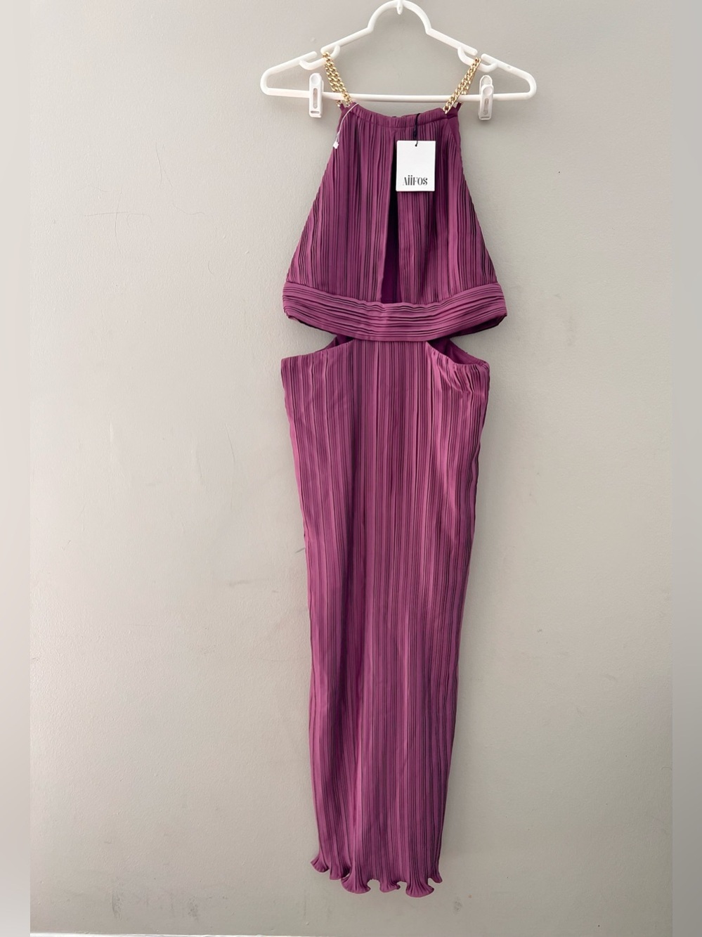 NWT AiiFOS Valerie Halter Neck  Pleated Cut Out Gold Chain Strap Dress Sz Medium - Picture 2 of 9